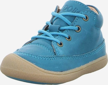 Vado First-Step Shoes in Blue: front