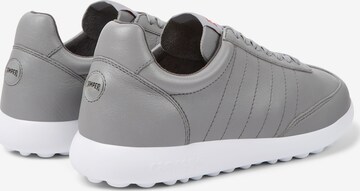 Baskets basses 'Pelotas XLF' CAMPER en gris