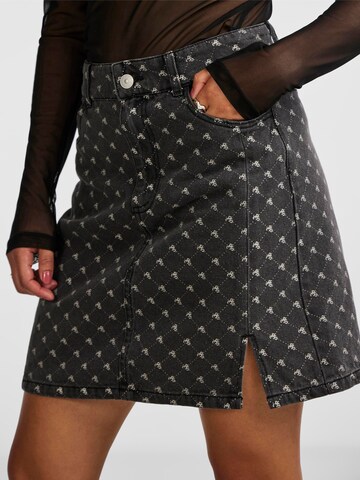 PIECES Skirt 'NURSEL' in Black