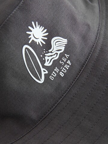 Chapeau Next en gris