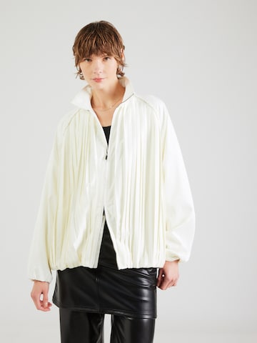 Nike Sportswear - Chaqueta de entretiempo en blanco: frente