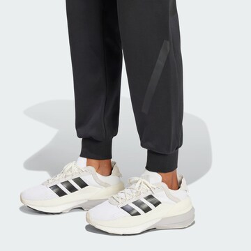 Effilé Pantalon de sport 'Z.N.E.' ADIDAS SPORTSWEAR en noir