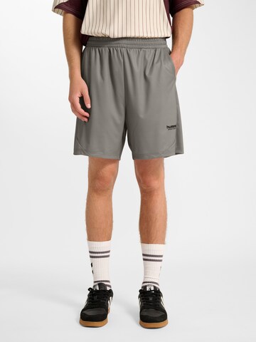 Hummel Loosefit Broek in Grijs: voorkant
