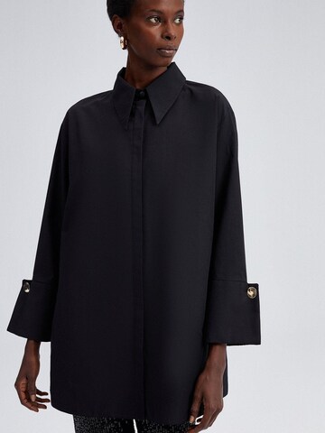 Touché Privé - Camiseta 'Poplin Shirt With Wide Cuff' en negro