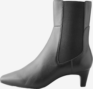 Next Nilkkurit värissä musta: etupuoli