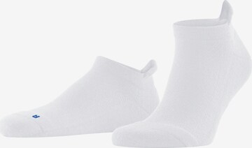 Chaussettes 'Cool Kick' FALKE en blanc : devant