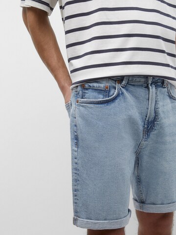 Pull&Bear Regular Jeans in Blauw