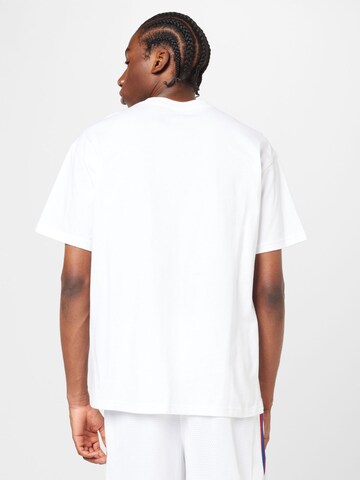 Nike Sportswear - Camisa 'FUTURA' em branco