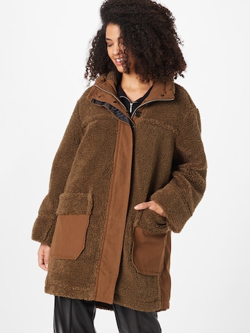 SECOND FEMALE Winter coat in Brown: front