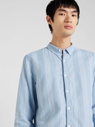 HOLLISTER - Ajuste regular Camisa en azul