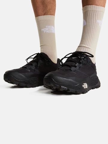 THE NORTH FACE Σνίκερ χαμηλό 'Fastpack' σε μαύρο: μπροστά