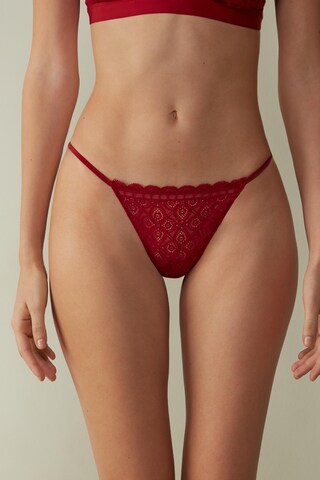 INTIMISSIMI Thong in Red: front