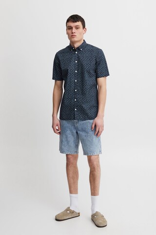 Coupe regular Chemise Casual Friday en bleu
