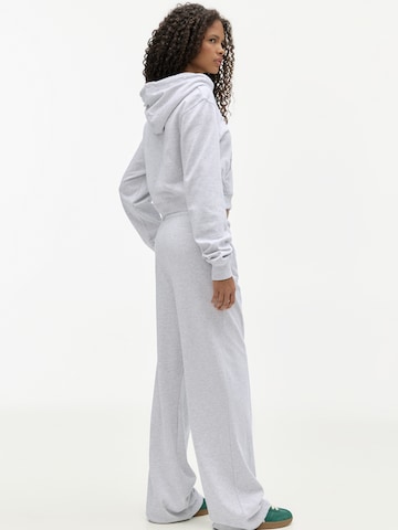 Pull&Bear Sweatjacke in Grau