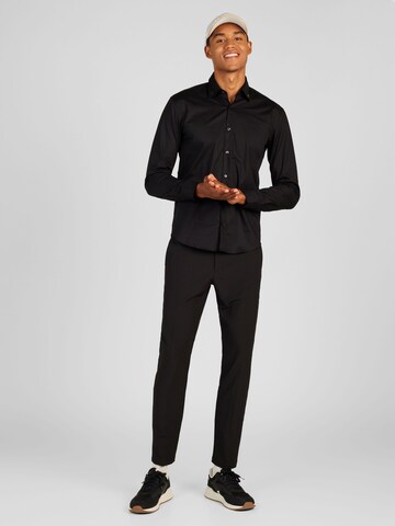 HUGO - Ajuste regular Camisa 'Ermo' en negro