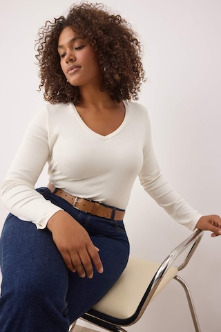 T-shirt Trendyol Curve en beige