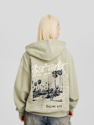 Bershka Zip-Up Hoodie in Green: front