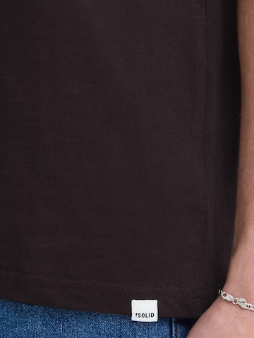 Tricou 'Durant' de la !Solid pe negru