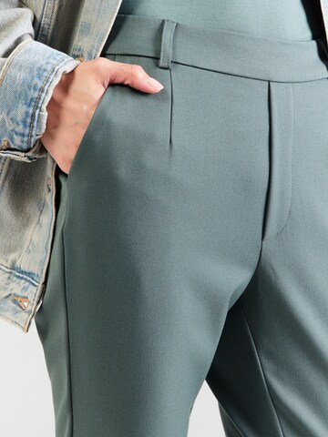 VILA Slim fit Pleat-Front Pants 'VIVarone' in Green