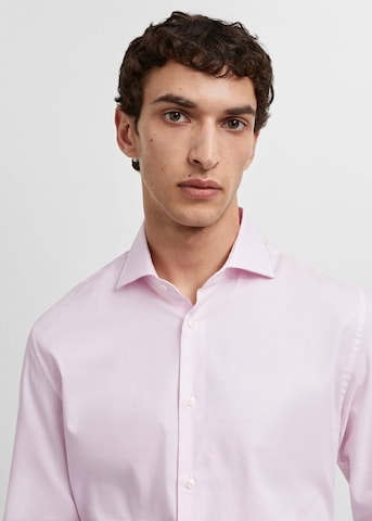 MANGO MAN Slim Fit Skjorte 'Lakecity' i pink