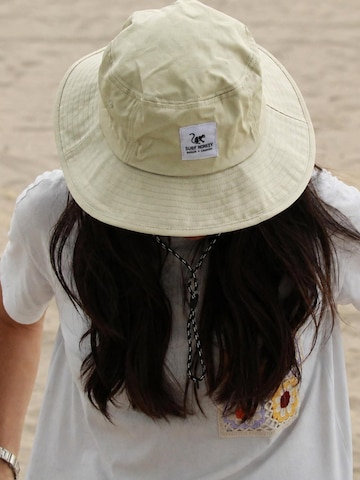 Surf Monkey Sports hat in Beige