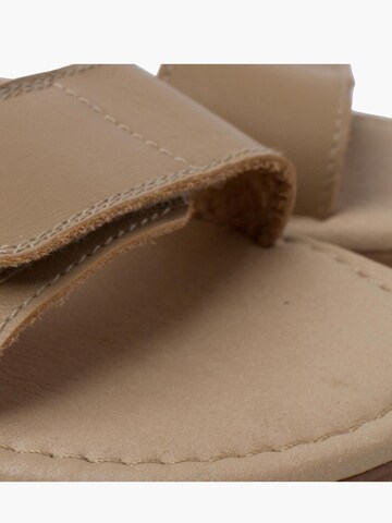 Pisamonas - Sandalias en beige