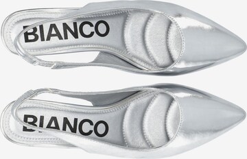 Bianco Slingback Pumps in Silver