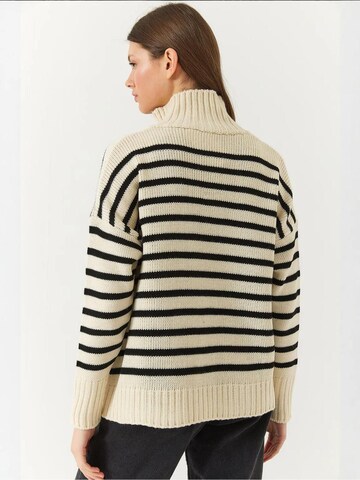 Bianco Lucci - Casaco de malha em bege