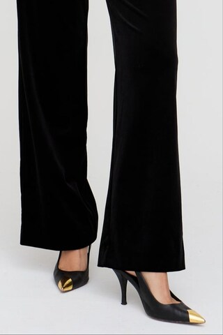 lily and lionel Wide Leg Hose 'Valerie' in Schwarz