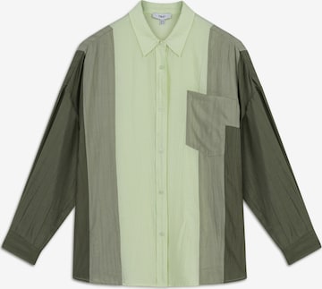 Twist Blouse in Green: front