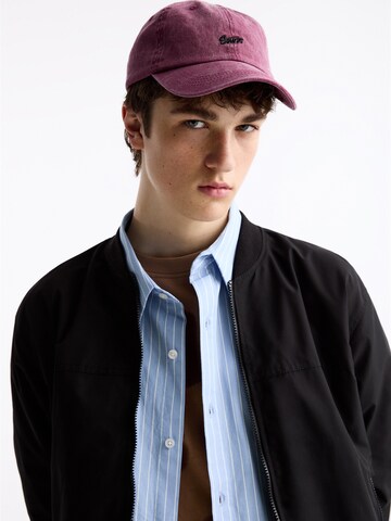 Casquette Pull&Bear en rouge