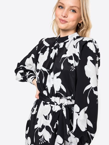 Rochie 'LEMMIE' de la River Island pe negru