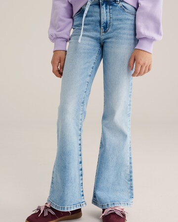 WE Fashion Flared Jeans i blå: forside