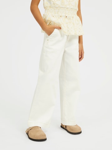 GUESS Loose fit Pants in Beige