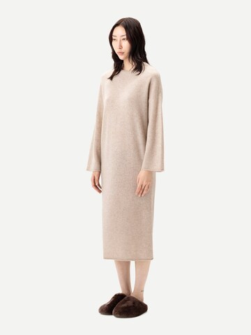GOBI Cashmere Strickkleid 'Long Cashmere Sweater Dress'‌‌‌ in Beige