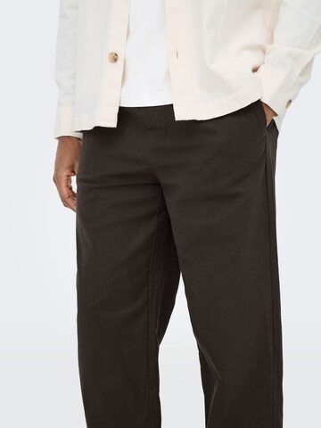Loosefit Pantalon chino 'ONSSinus' Only & Sons en marron