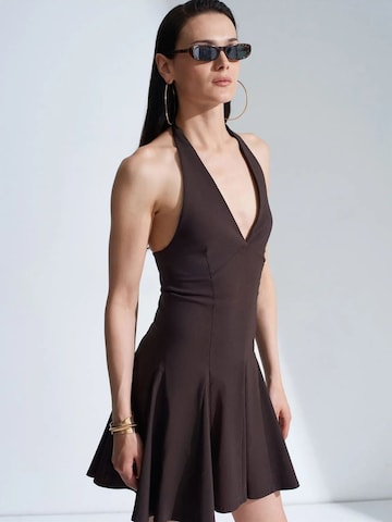 Dilvin Dress 'Mini' in Brown
