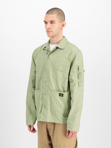 ALPHA INDUSTRIES Between-Season Jacket in Green