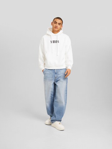 Bershka Sweatshirt in White