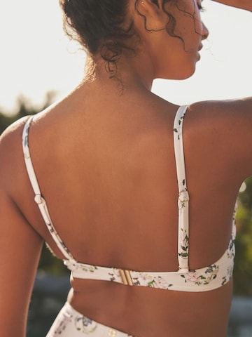 B by Ted Baker T-Shirt Bikinitop in Weiß