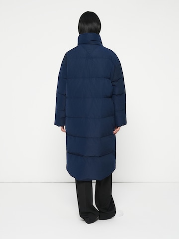 Manteau d’hiver TOMMY HILFIGER en bleu : derrière
