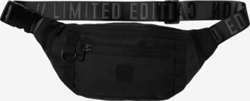 CAMP DAVID Fanny Pack in Black: front