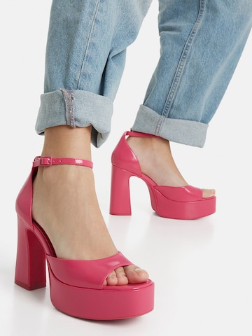 Sandalo con cinturino di Bershka in rosa: frontale