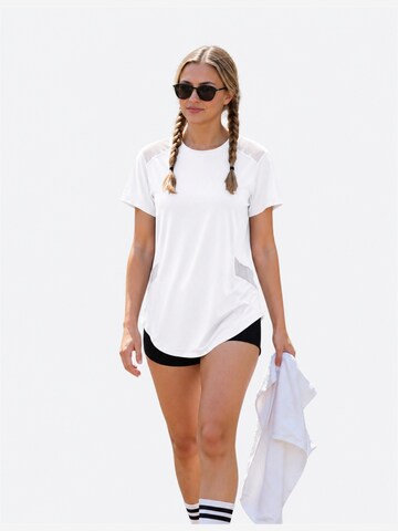 AOTTORI Performance Shirt in White