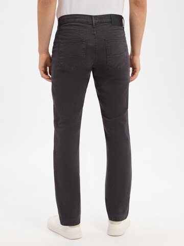 BRAX Regular Jeans 'Cadiz' in Blau