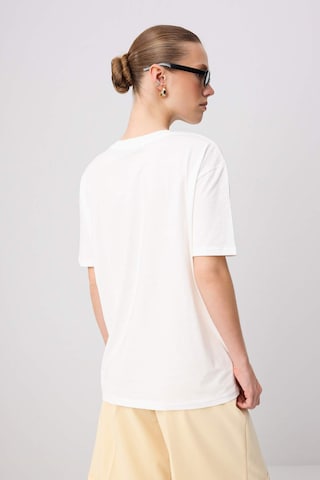 Trendyol Shirt in White