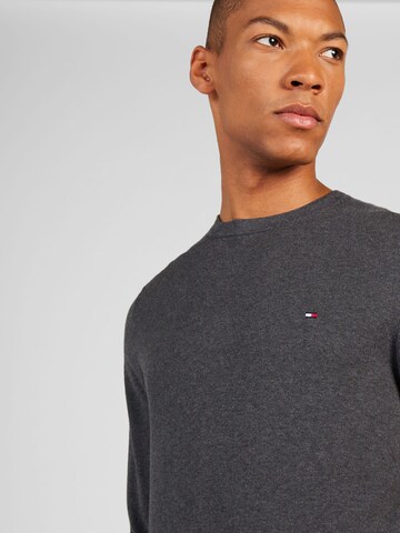 TOMMY HILFIGER Sweter w kolorze szary