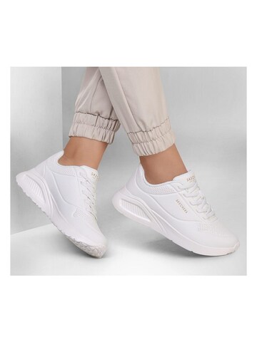 SKECHERS Sportschuh 'Skechers Uno Lite - Lite Work'‌‌‌‌ in Weiß: Vorderseite