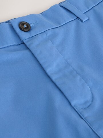 Next Regular Shorts in Blau