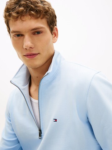 TOMMY HILFIGER Sweatshirt 'Essential' in Blue
